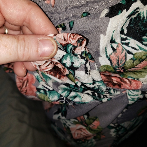 Gray floral Dress Size8 with netting sleeves - Picture 4 of 13